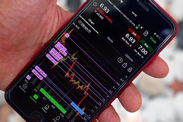 迪马济奥：坎塞洛加盟巴萨的交易接近完成