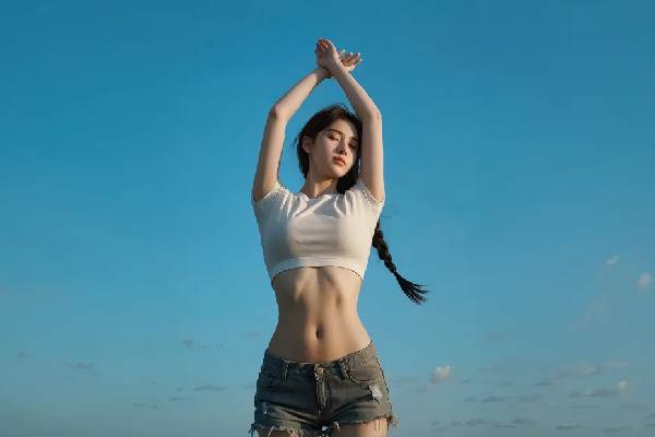 曼城官方：格瓦迪奥尔右腿胫骨骨折，本周接受手术