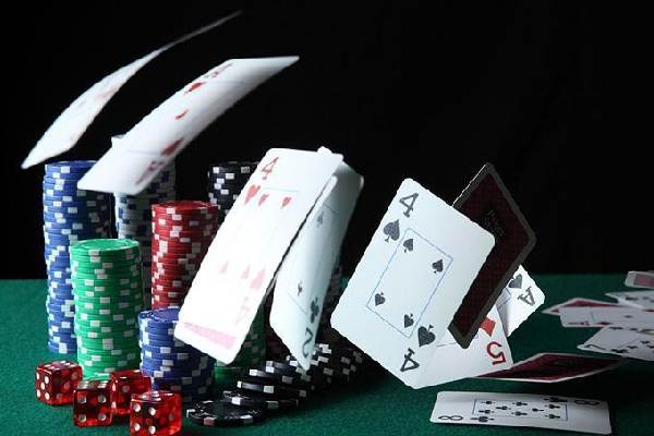 跟队：国米550万报价姆拉契奇，计划让球员本赛季留在哈伊杜克